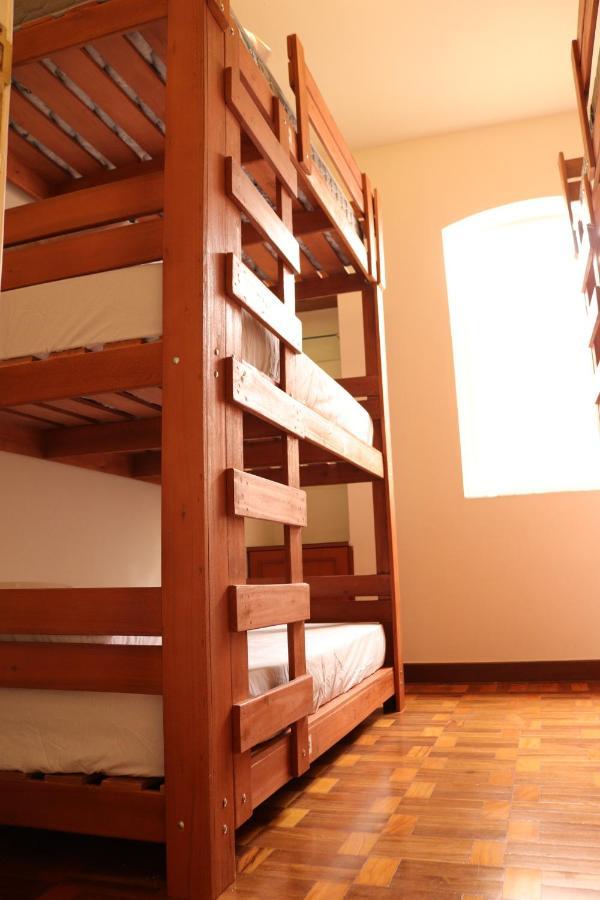 Nuh Hostel - Lourdes เบโลโอรีซอนชี ภายนอก รูปภาพ