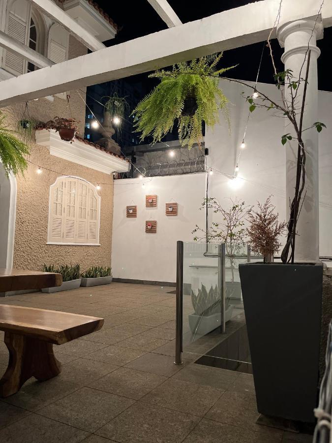 Nuh Hostel - Lourdes เบโลโอรีซอนชี ภายนอก รูปภาพ