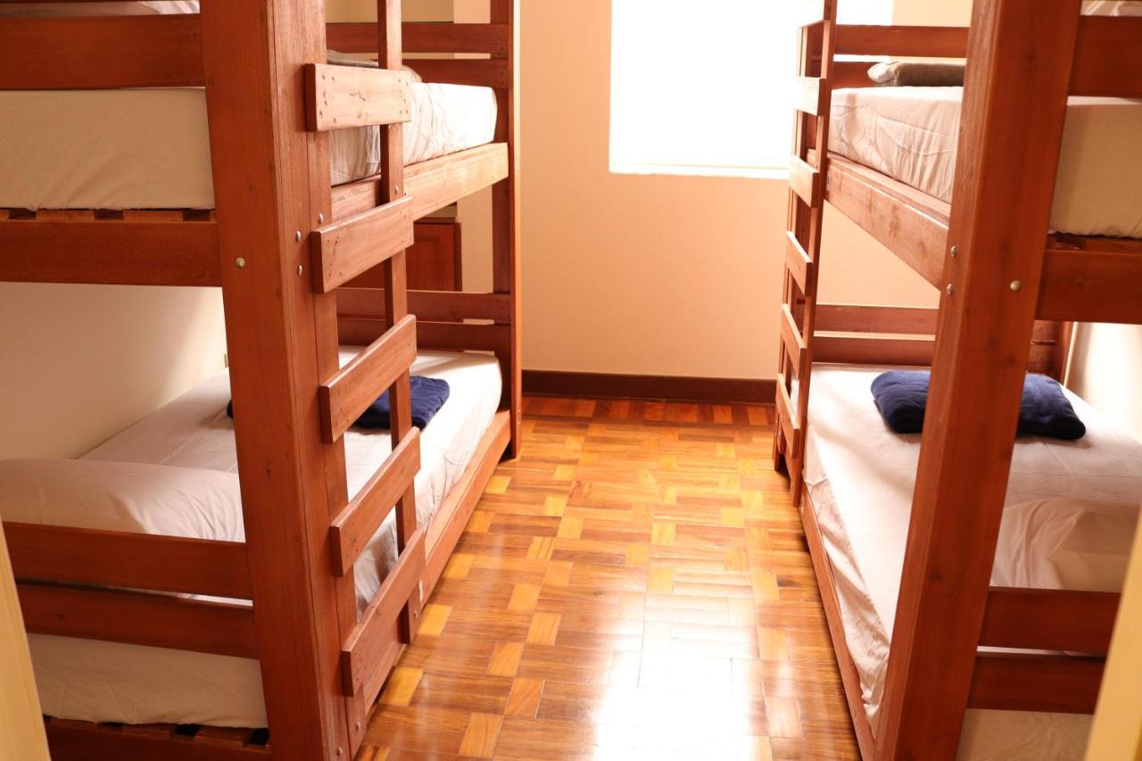 Nuh Hostel - Lourdes เบโลโอรีซอนชี ภายนอก รูปภาพ