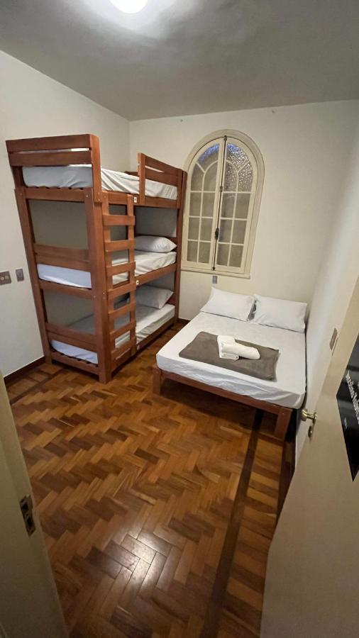 Nuh Hostel - Lourdes เบโลโอรีซอนชี ภายนอก รูปภาพ