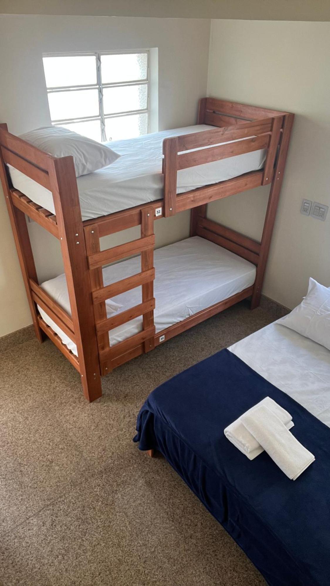 Nuh Hostel - Lourdes เบโลโอรีซอนชี ภายนอก รูปภาพ