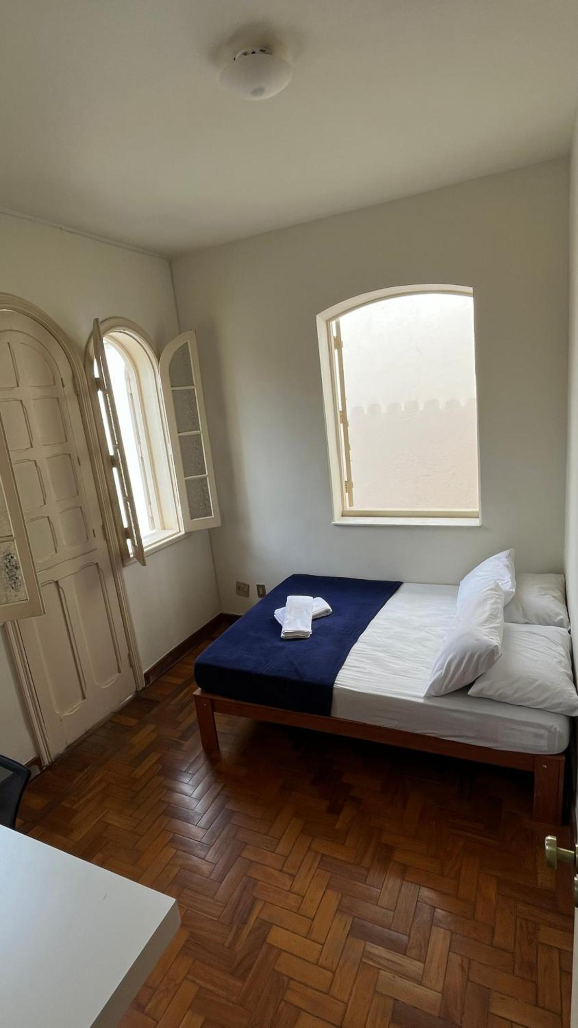 Nuh Hostel - Lourdes เบโลโอรีซอนชี ภายนอก รูปภาพ